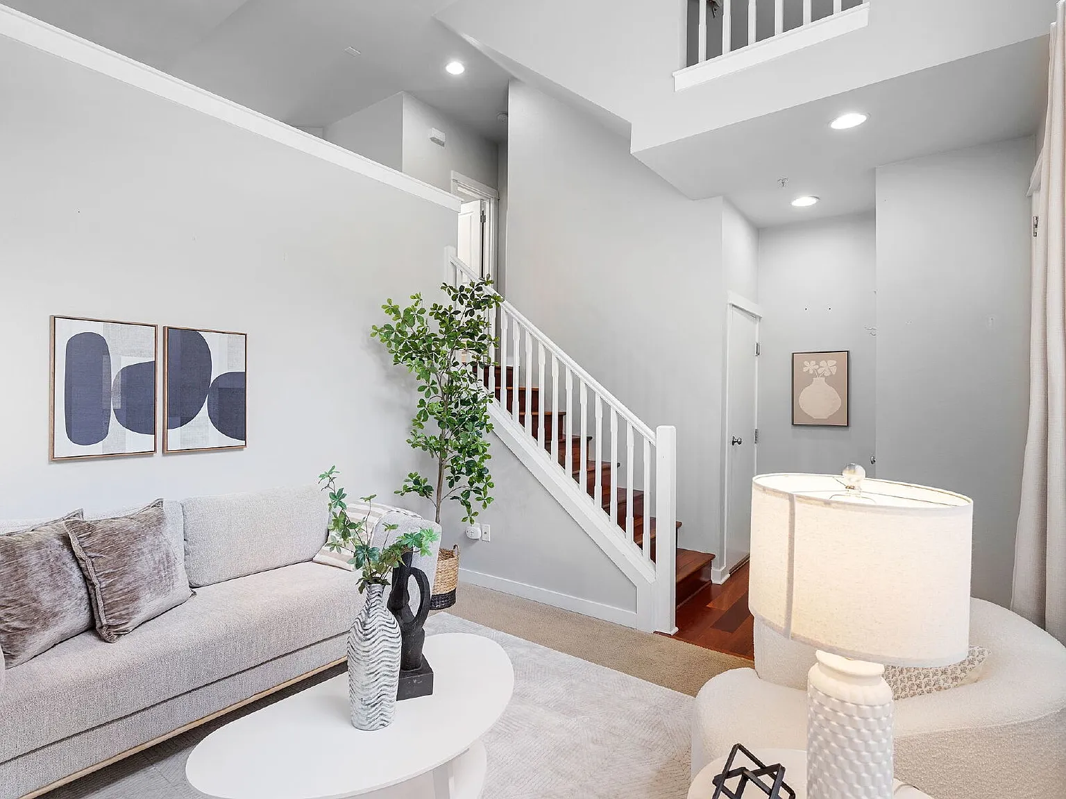 3 bed, 3.5 bath, 1786 sqft, $3,000 — Photo 4