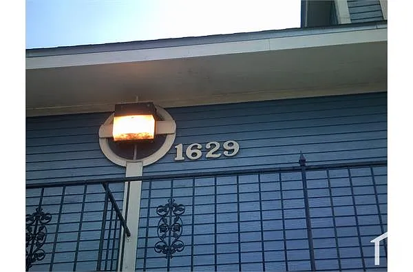 Building Photo - 1629 Gary Ln #B