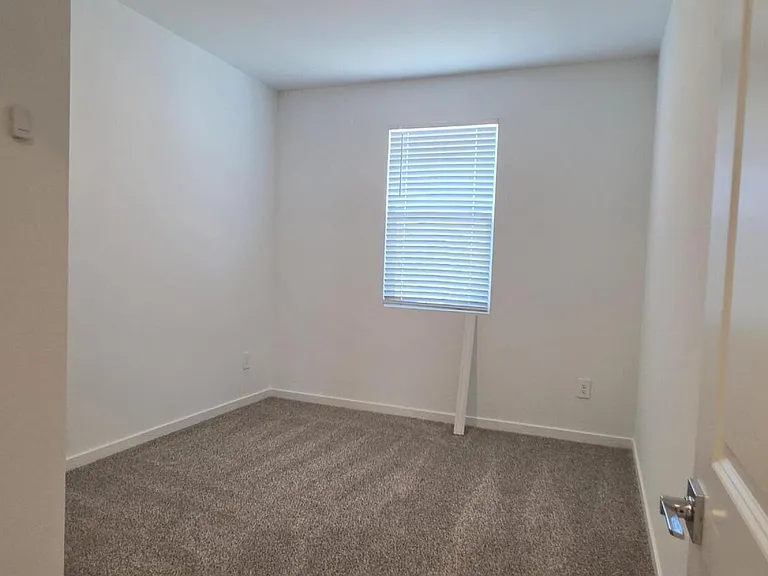 37098 W Prado St — Photo 3