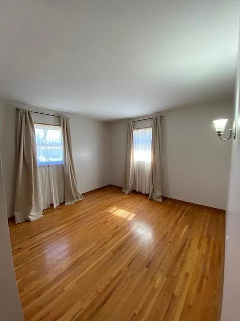 3 bed, 1600 sqft, $2,150 — Photo 4