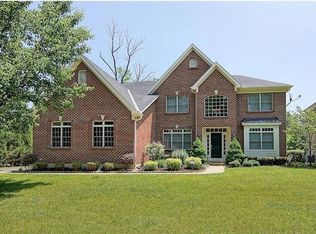 5770 Kugler Mill Rd, Cincinnati, OH 45236