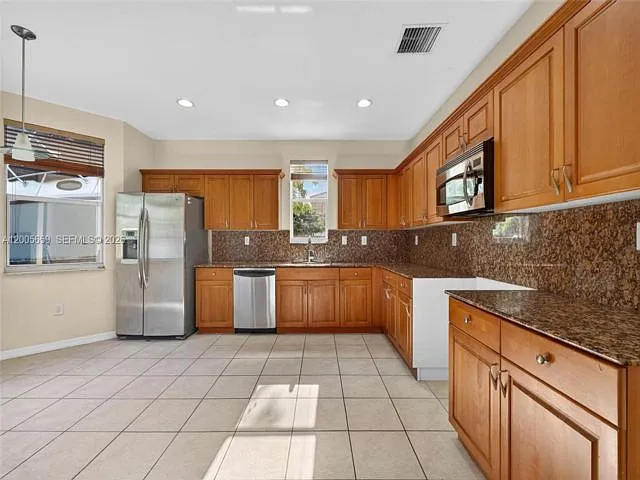 8903 SW 206th St — Photo 8