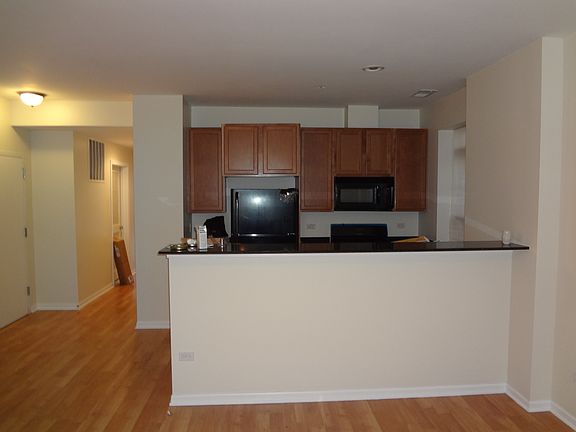 2nd image of 3815 S Langley Ave APT 102