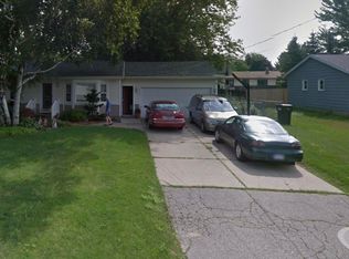 7898 Teakwood Dr, Jenison, MI 49428