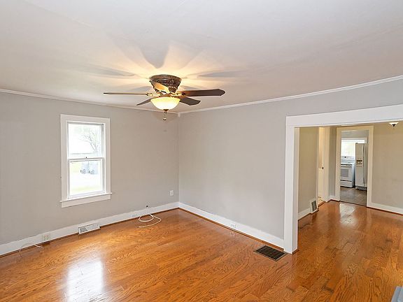 4th image of 23 Axe St