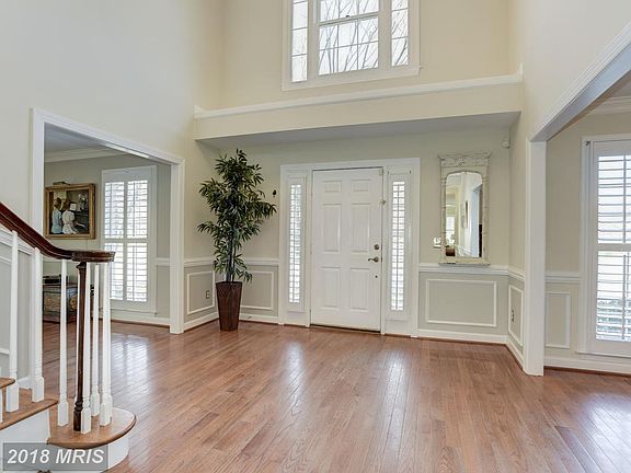 3rd image of 15431 Smithaven Pl