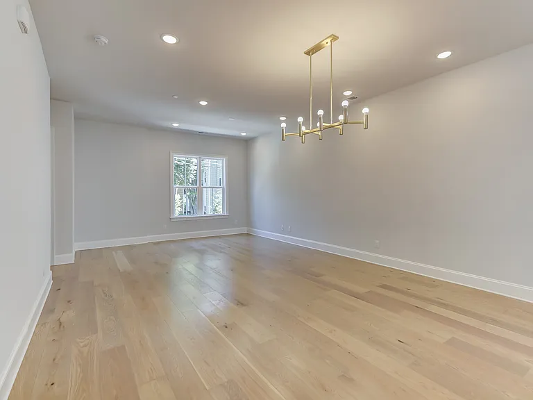 1107 Parkside Greenway Dr — Photo 19