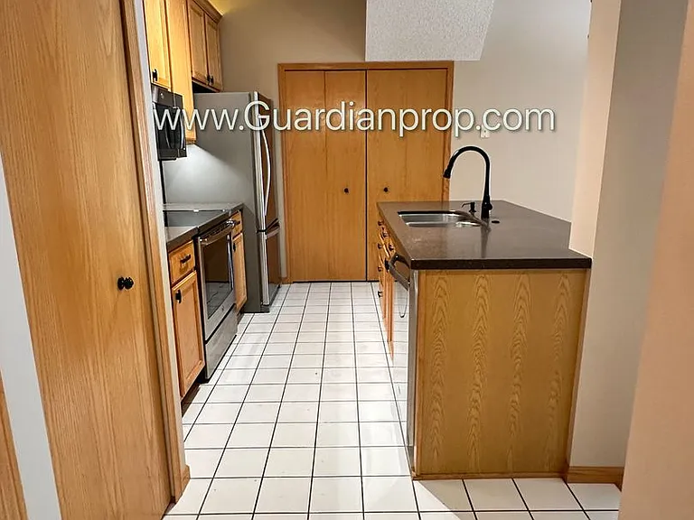 17818 Cobblestone Way — Photo 10
