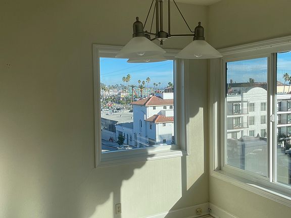 4th image of 208 1st St #11302254