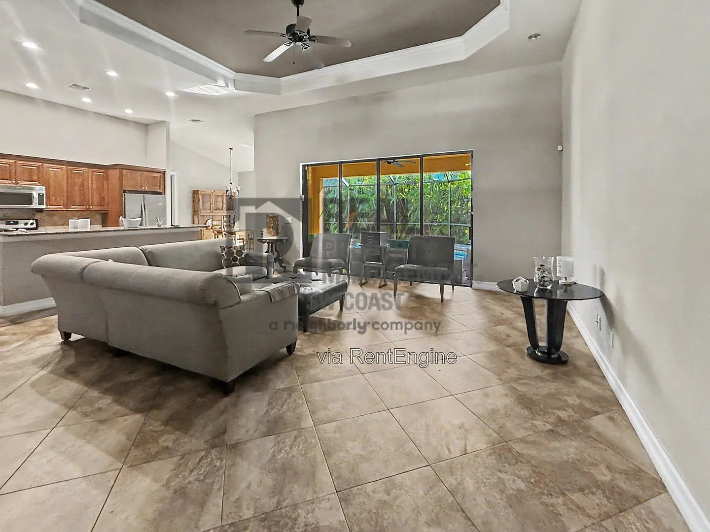 3 bed, 4.0 bath, 2473 sqft, $4,250 — Photo 2