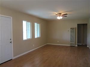 2nd image of 5121 Reynolds St