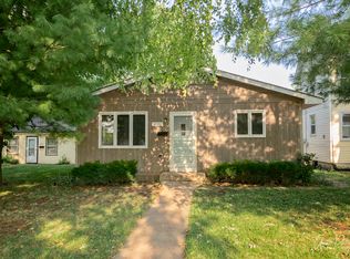 2923 Ezra Ave N, Zion, IL 60099