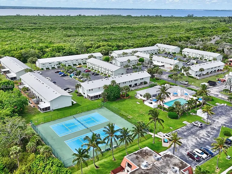 9421 S Ocean Dr #90 — Photo 43