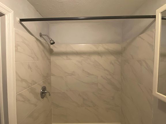 5th image of 333 Pine St #1R