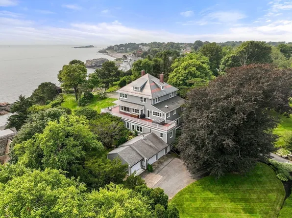 405 Ocean Ave, Marblehead, MA 01945