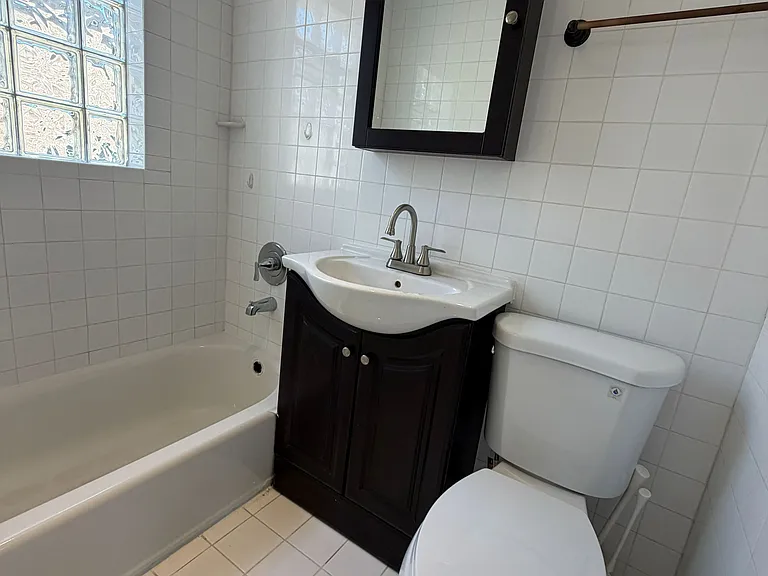 5558 W Wilson Ave #2 — Photo 19