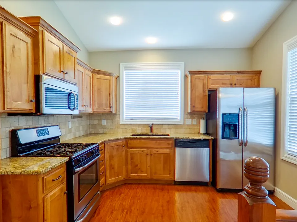 2126 Little Kitten Ave