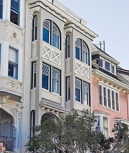 1st image of 2047 Green St