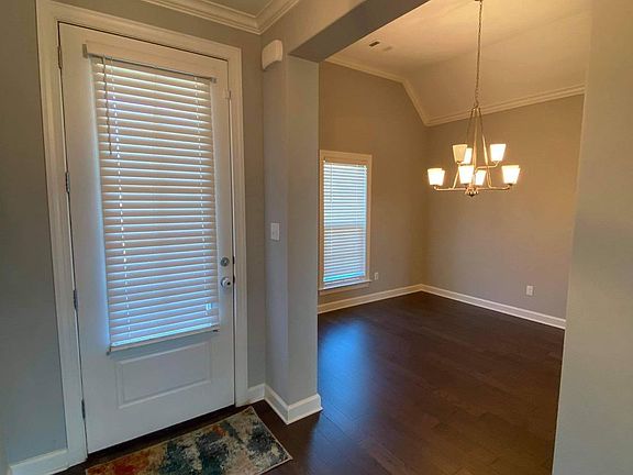 2nd image of 13270 Lapstone Ln