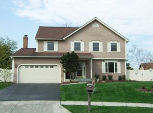 7525 Deer Crossing Ct, Columbus, OH 43085