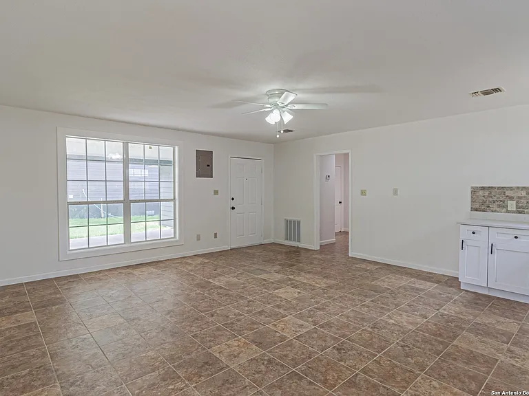 210 N San Jacinto St #2 — Photo 5