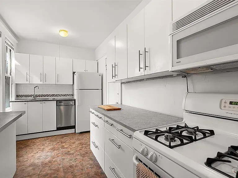 32 Sidlaw Rd #14 — Photo 4