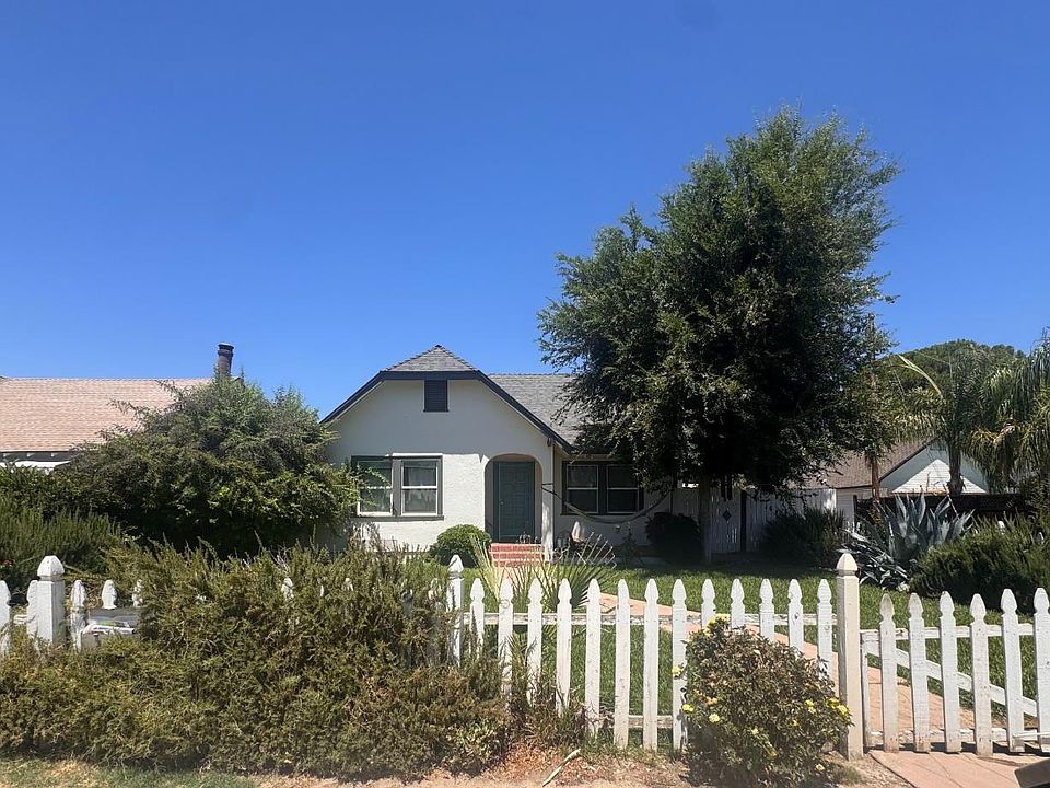1st image of 2114 2nd St