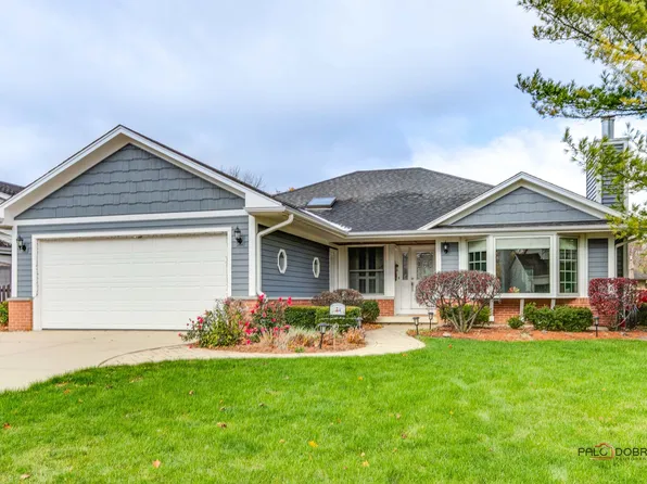 1177 Tamarack Ln, Libertyville, IL 60048