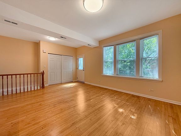 5th image of 3245 N Lawndale Ave Unit 2
