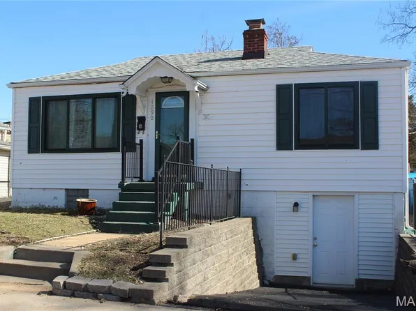 1290 Purcell Ave, Saint Louis, MO 63133