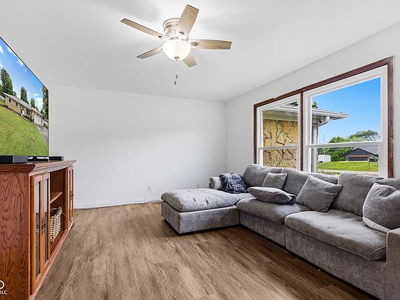 5th image of 6206 Catalina Dr