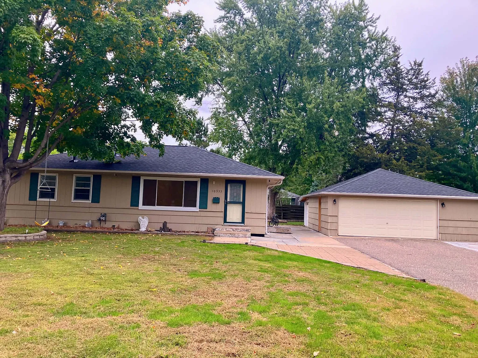 4 bed, 1790 sqft, $2,400 — Photo 1