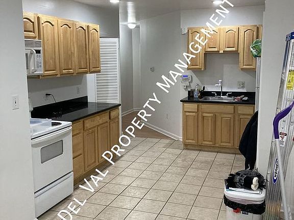 2nd image of 3525 N 15th St #1