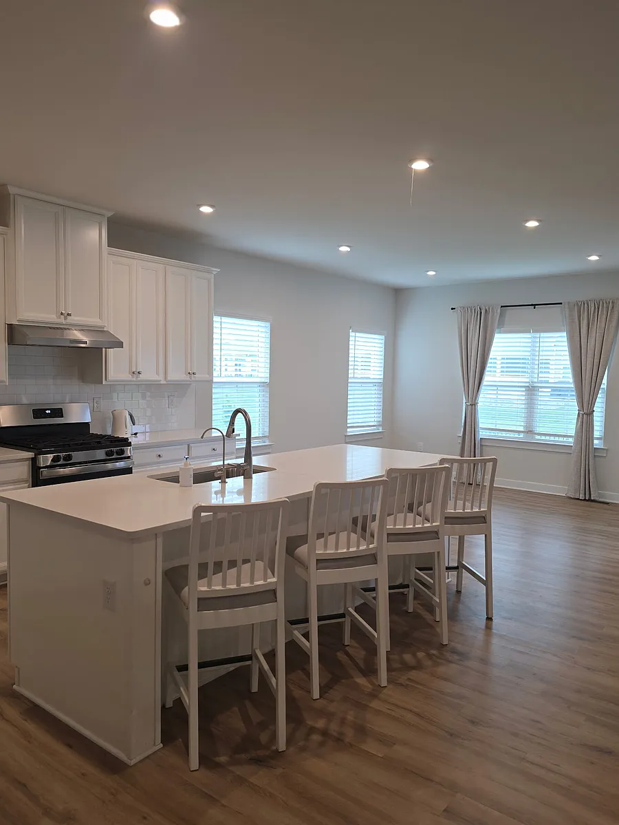 Building Photo - 31391 Crossly Dr