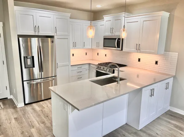 4015 SE Century Blvd, Hillsboro, OR 97123