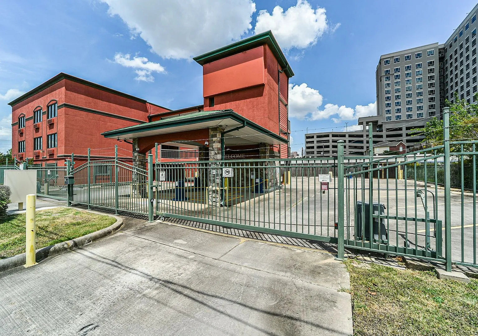 025swa(+Sf10building +Sfi15) — Photo 2