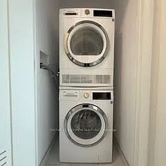 75 James St S #1407 — Photo 18