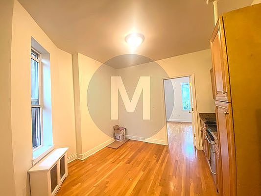 5th image of 161 E 99th St APT 5c