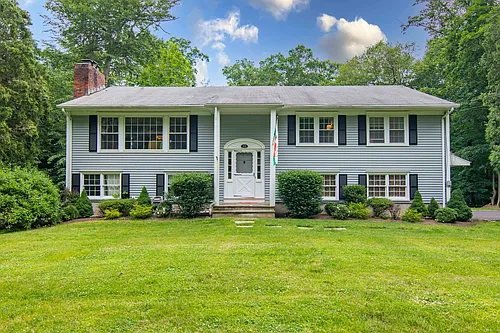 113 Dogwood Ln Photo 1