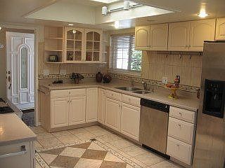 4th image of 2938 Trousdale Dr