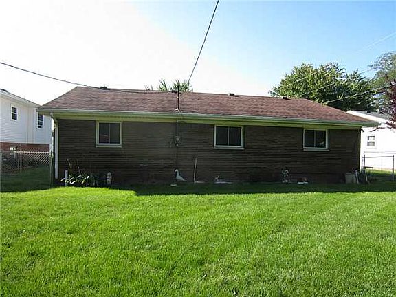 4th image of 2853 Iroquois Dr