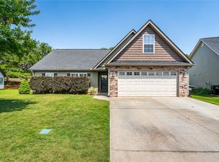 1028 Whirlaway Cir, Anderson, SC 29621