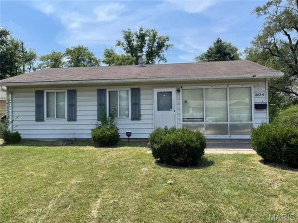 804 Saint Thomas Ln, Cahokia, IL 62206