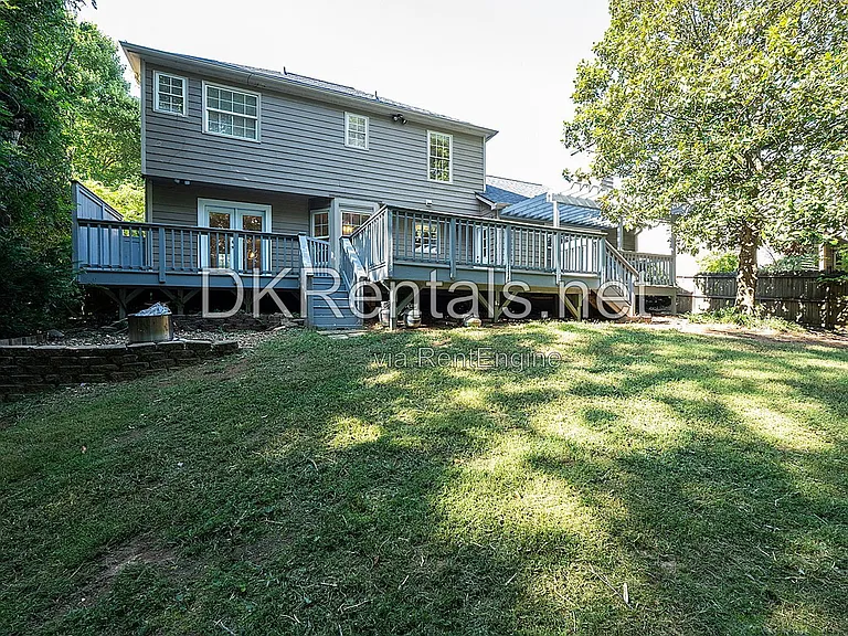 114 Eagle Glen Dr — Photo 20