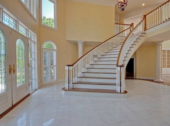 3rd image of 2703 Mill Gate Ct SE
