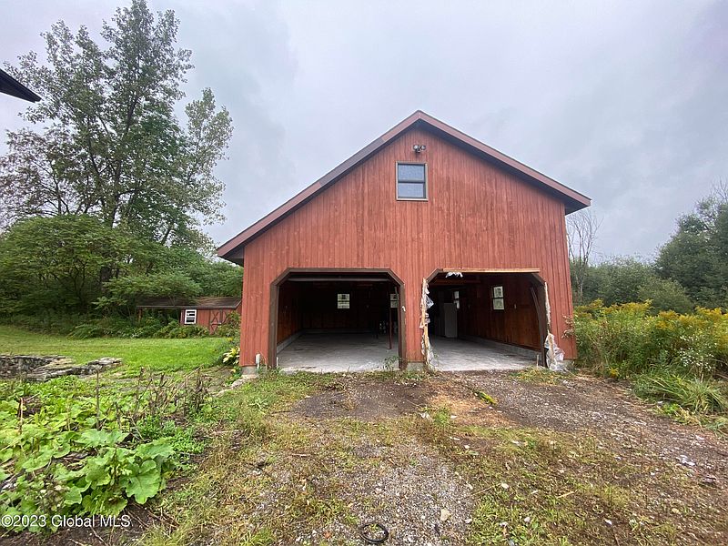 3rd image of 349 County Highway 120