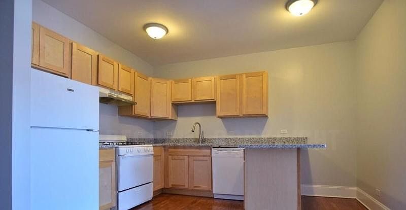 2nd image of 7736 N Ashland Ave #3D