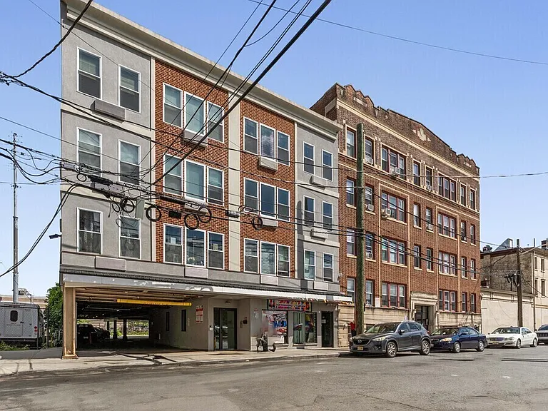 21 Canfield St #3B — Photo 11