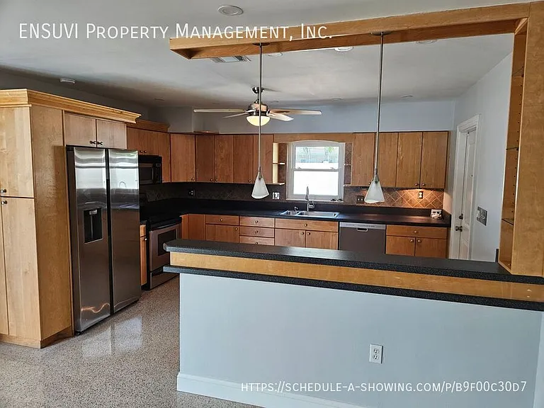 4530 14th Way NE — Photo 10