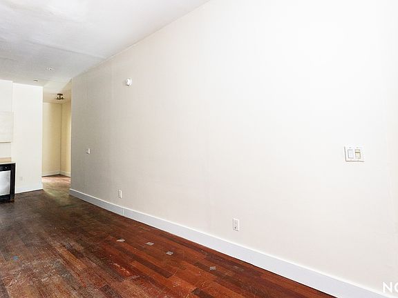3rd image of 38 Nostrand Ave APT 2